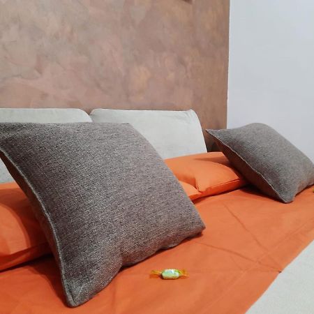 Moonlight House Apartment ปอซซุออลี ภายนอก รูปภาพ