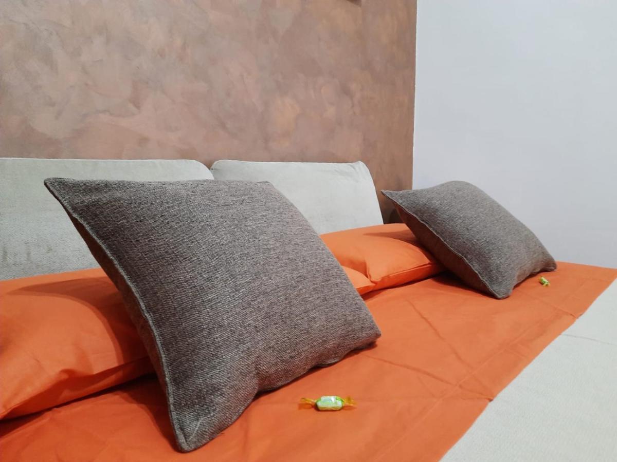 Moonlight House Apartment ปอซซุออลี ภายนอก รูปภาพ
